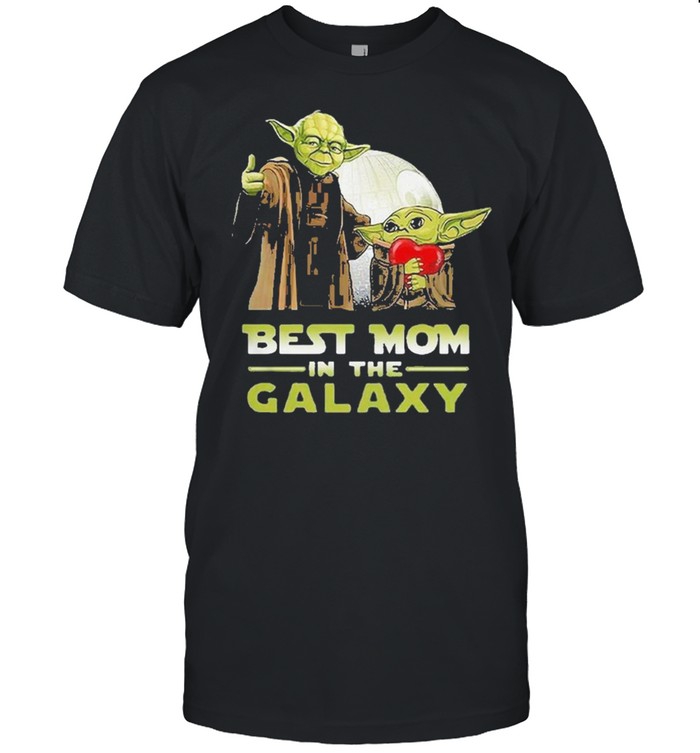 Nice master Yoda and baby Yoda best mom in the galaxy Star wars shirt