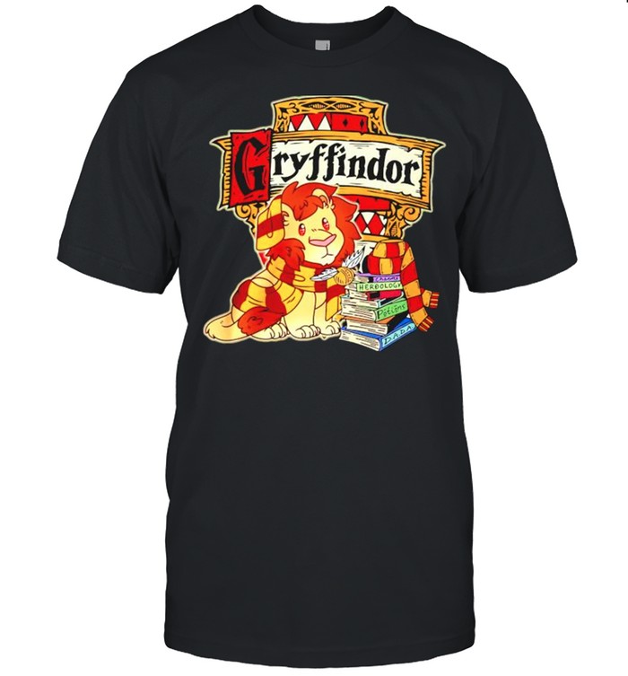 Lion and book Gryffindor shirt