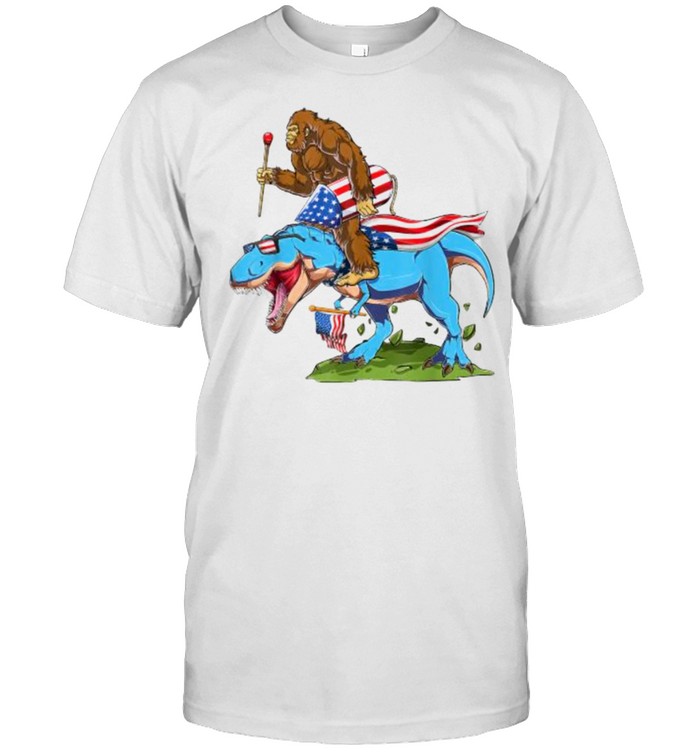 Bigfoot riding Dinosaur USA Flag 4th of July America T-Shirt