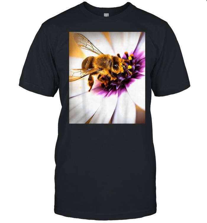 Honey Bee On African Daisy Acrylic Art shirt Classic Men's T-shirt