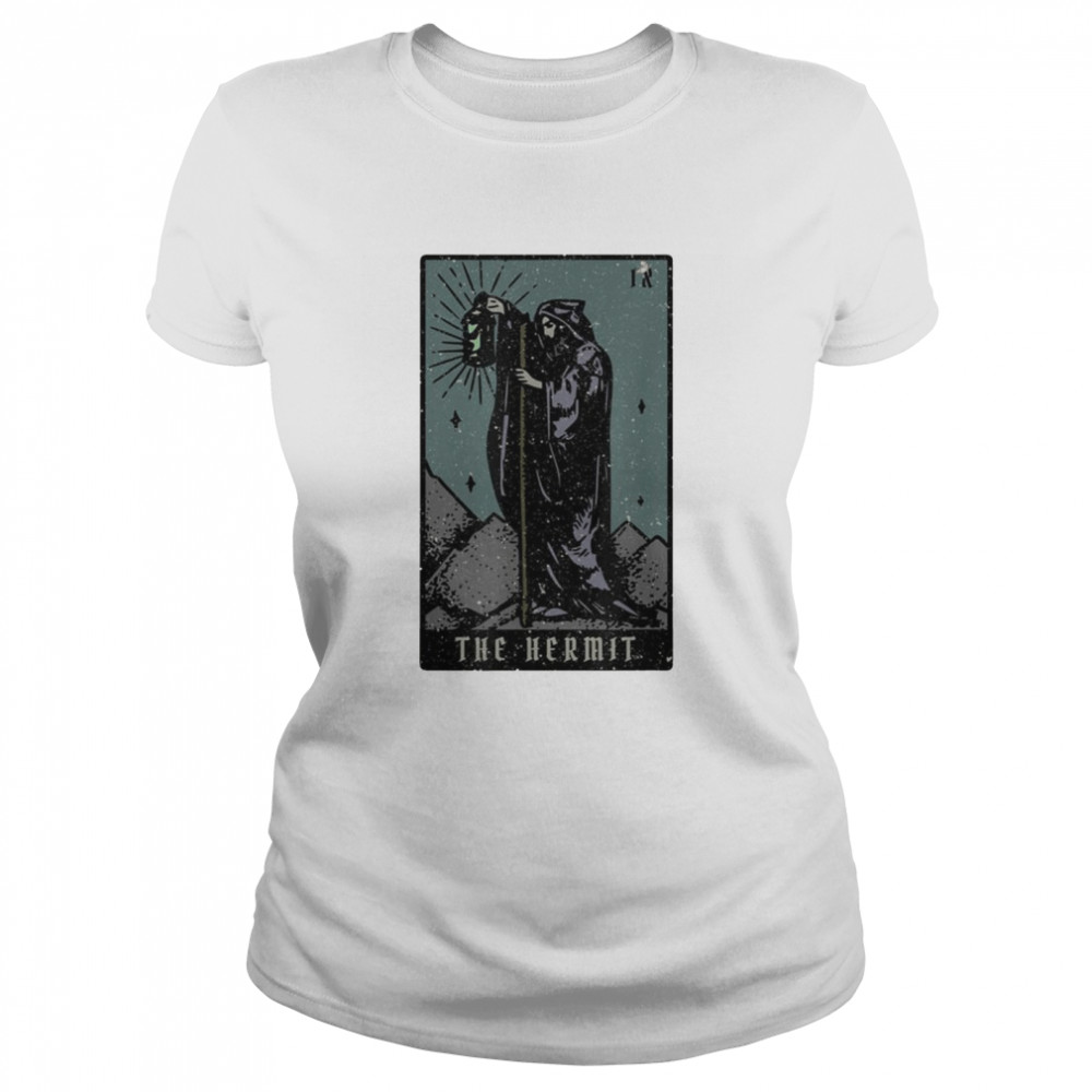 The Hermit Tarot Card Reading Witch Aesthetic Halloween shirt Classic Women's T-shirt