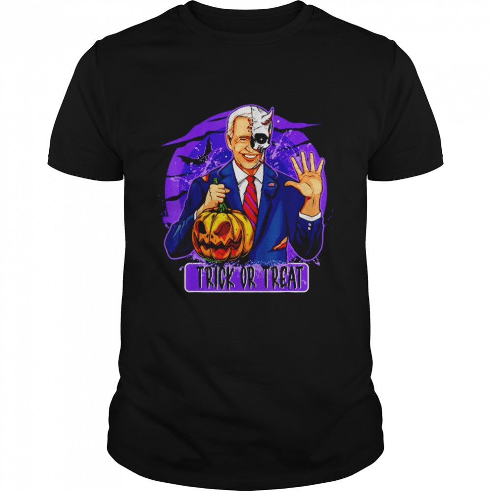 Joe Biden hold Pumpkin Trick or Treat Halloween T-Shirt