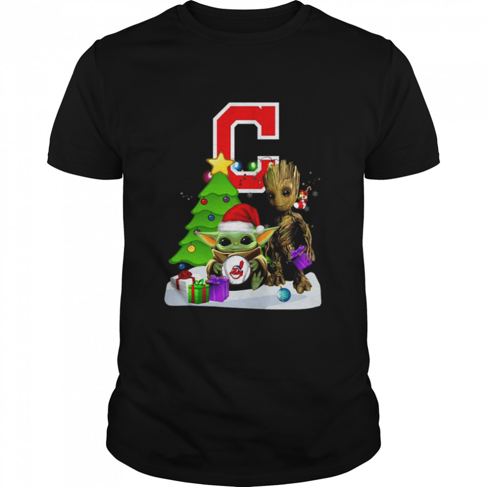 Santa Groot and Baby Yoda hug Cleveland Indians Snow Christmas Tree shirt