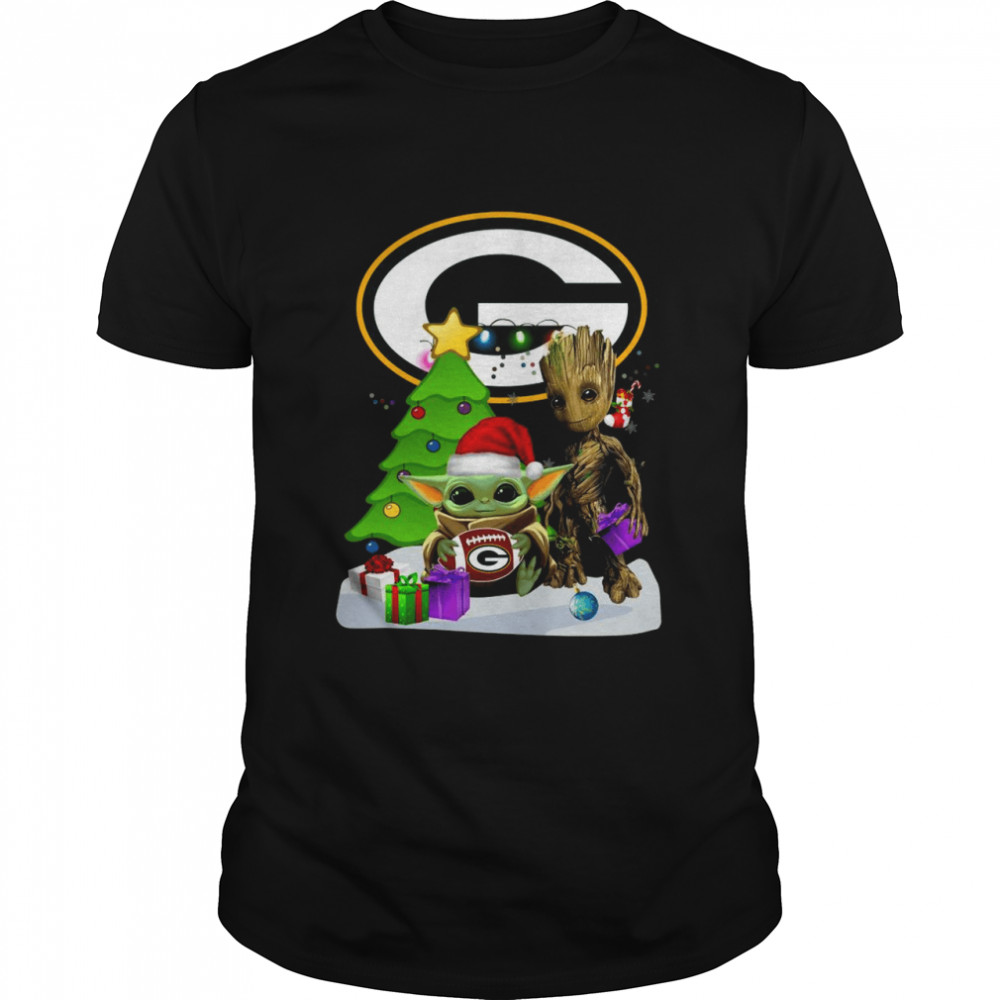 Santa Groot and Baby Yoda hug Green Bay Packers Snow Christmas Tree shirt