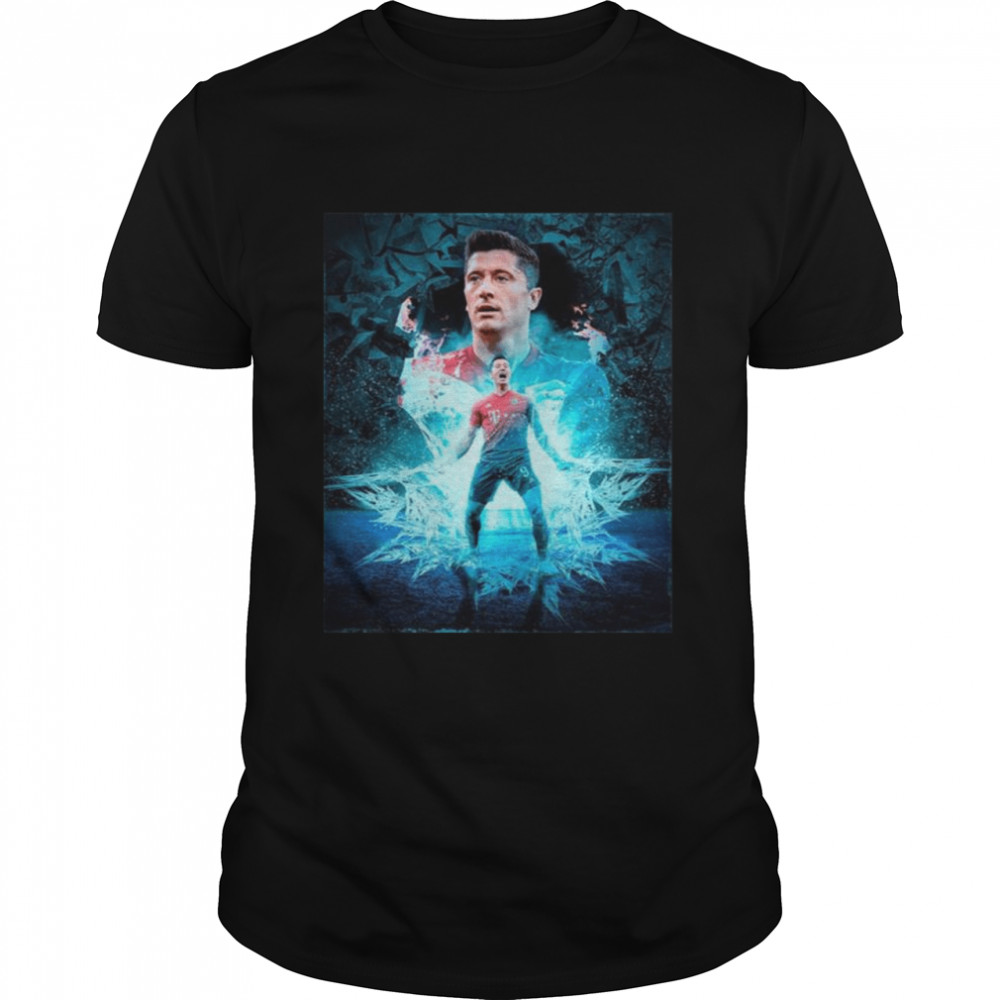 Robert Lewandowski Essential shirt