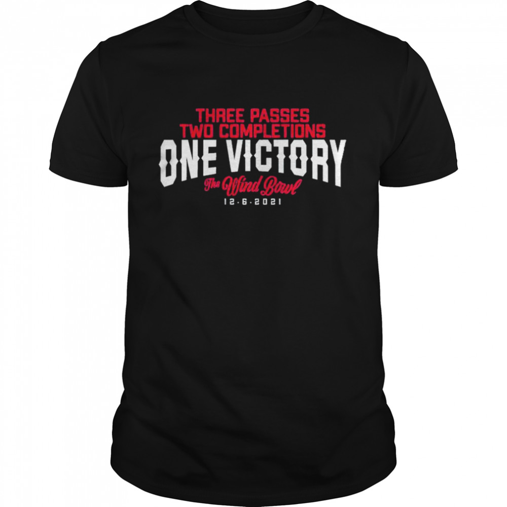 Three passes two completions one victory the wind bowl shirt