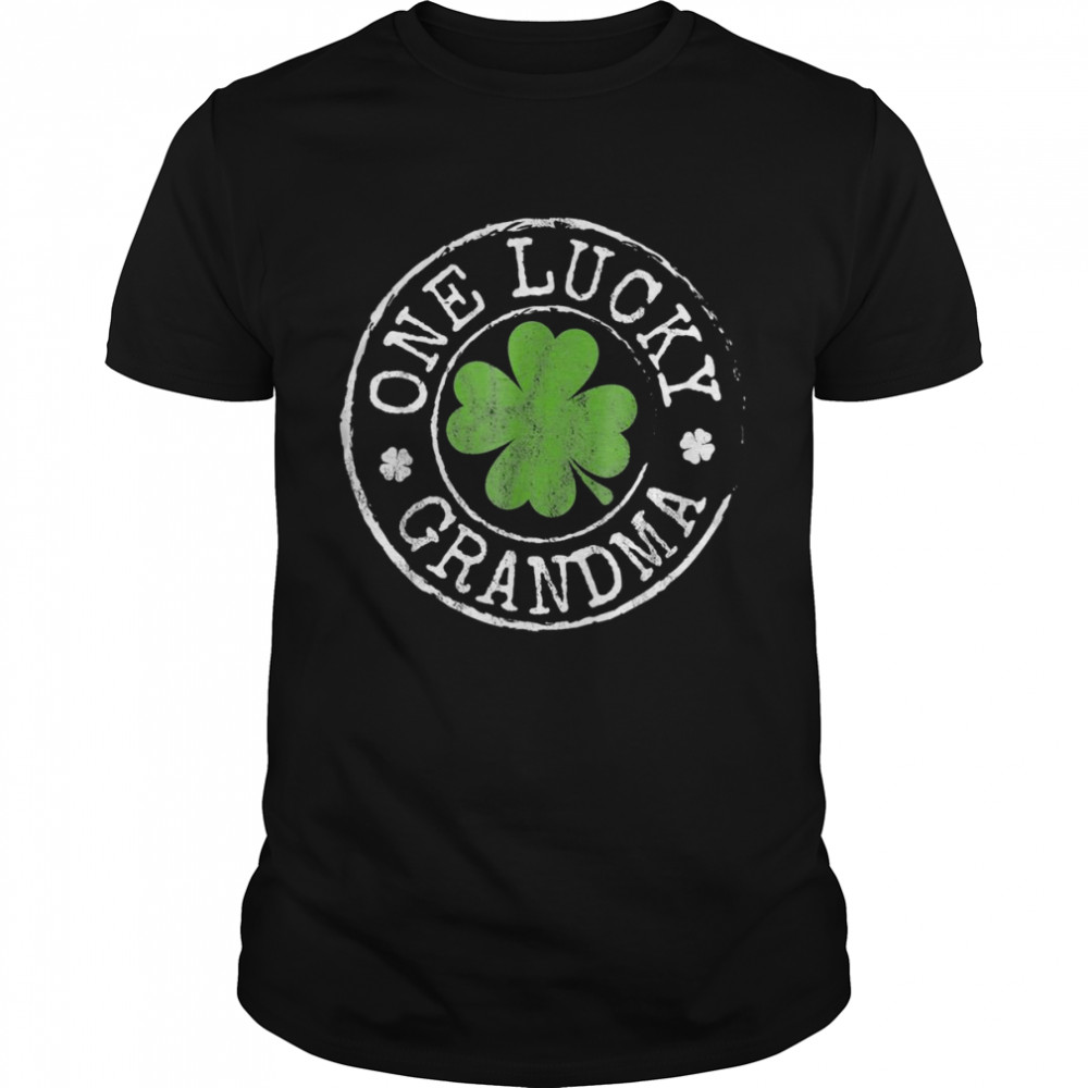 One Lucky Grandma Fun Nana Irish Shamrocks St Patrick’s Day Shirt