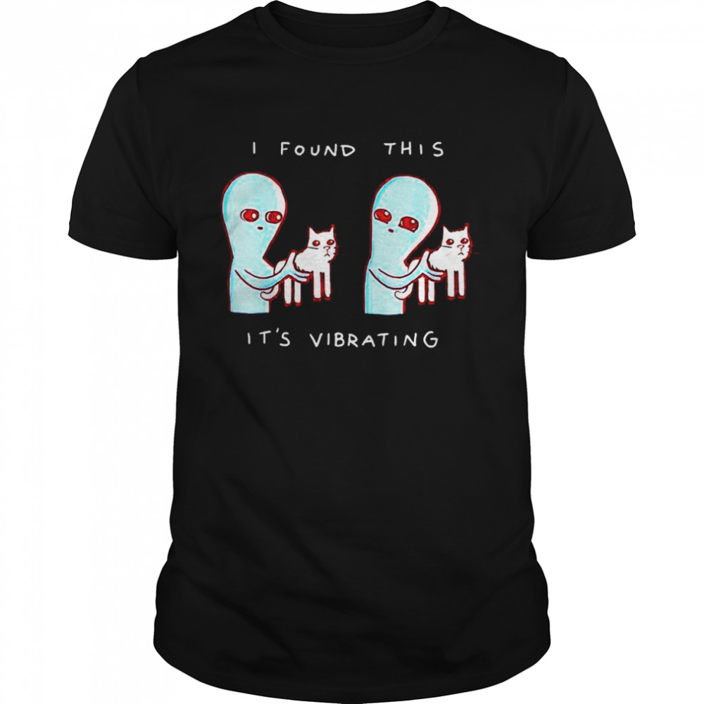 alien cat I found this it’s vibrating shirt