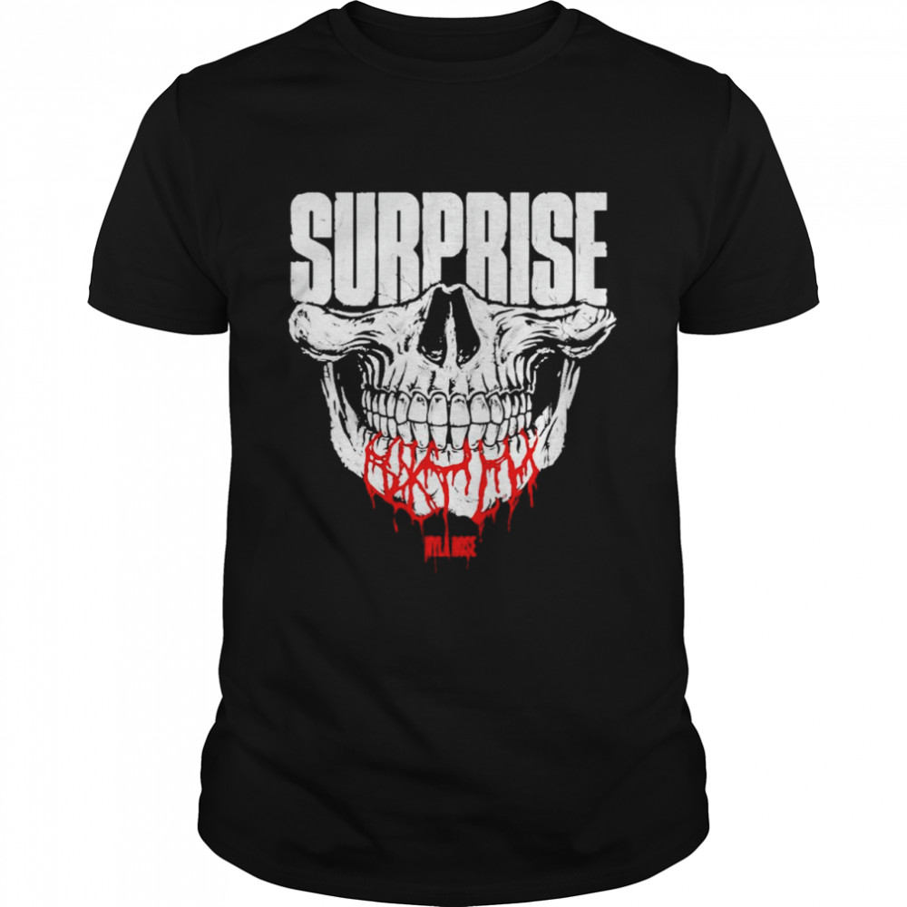 Nyla Rose surprise skull shirt