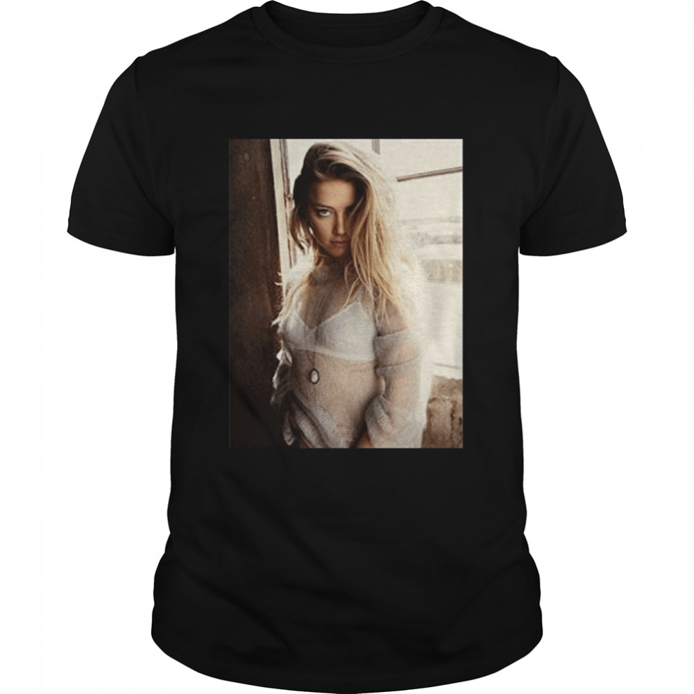 Harding Industries Amber Heard – Men’s Soft Graphic T-Shirt