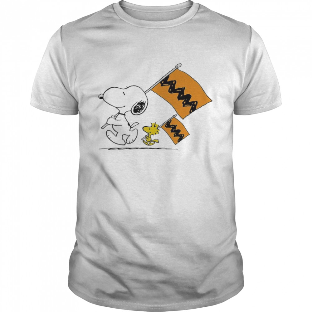 Peanuts Snoopy Charlie Brown Flags Premium T-Shirt