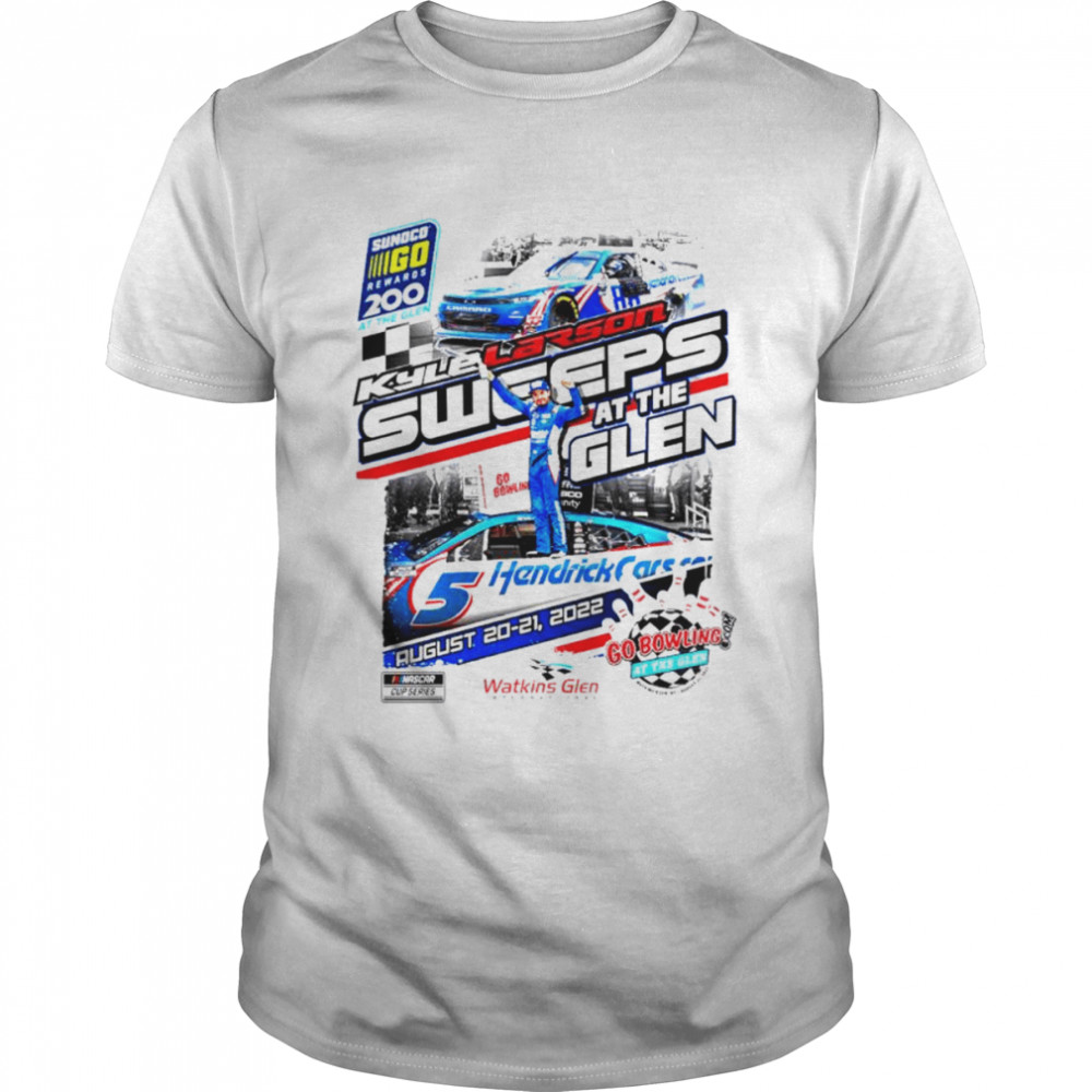 Kyle Larson checkered flag heathered gray 2022 go bowling at the glen race winner T-shirt