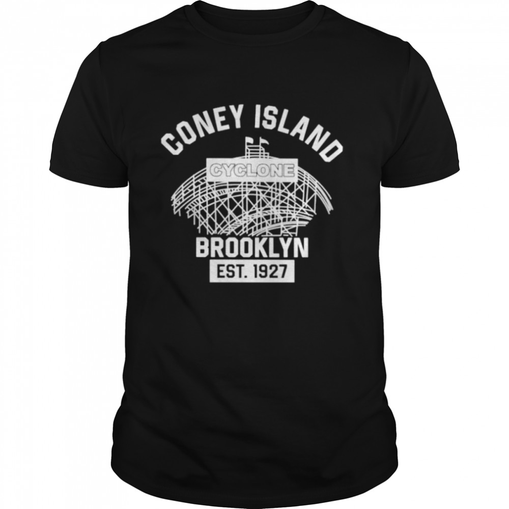 Tommyinnit wearing coney island cyclone brooklyn shirt