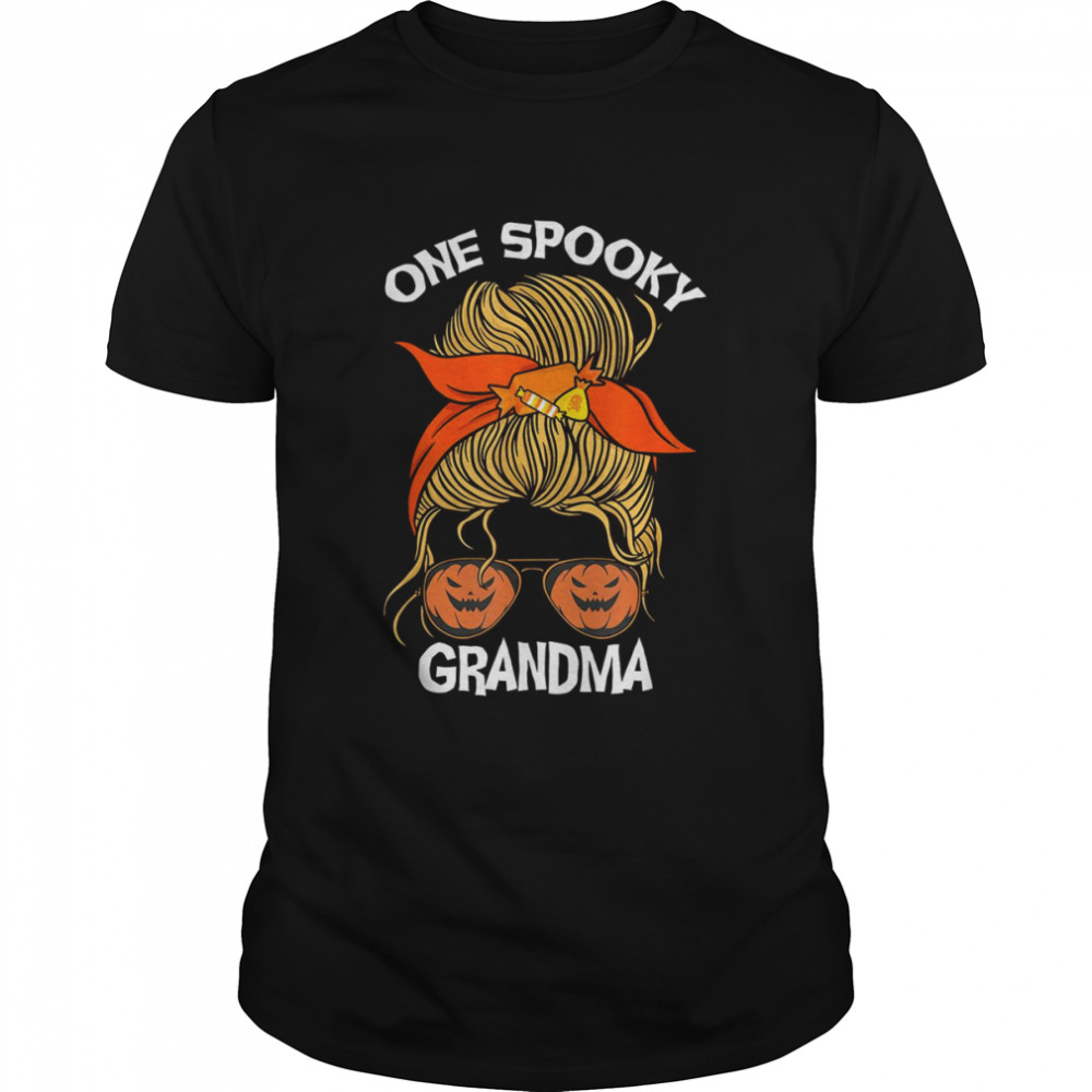 One Spooky Grandma Bandana Women Grandma Halloween T-Shirt