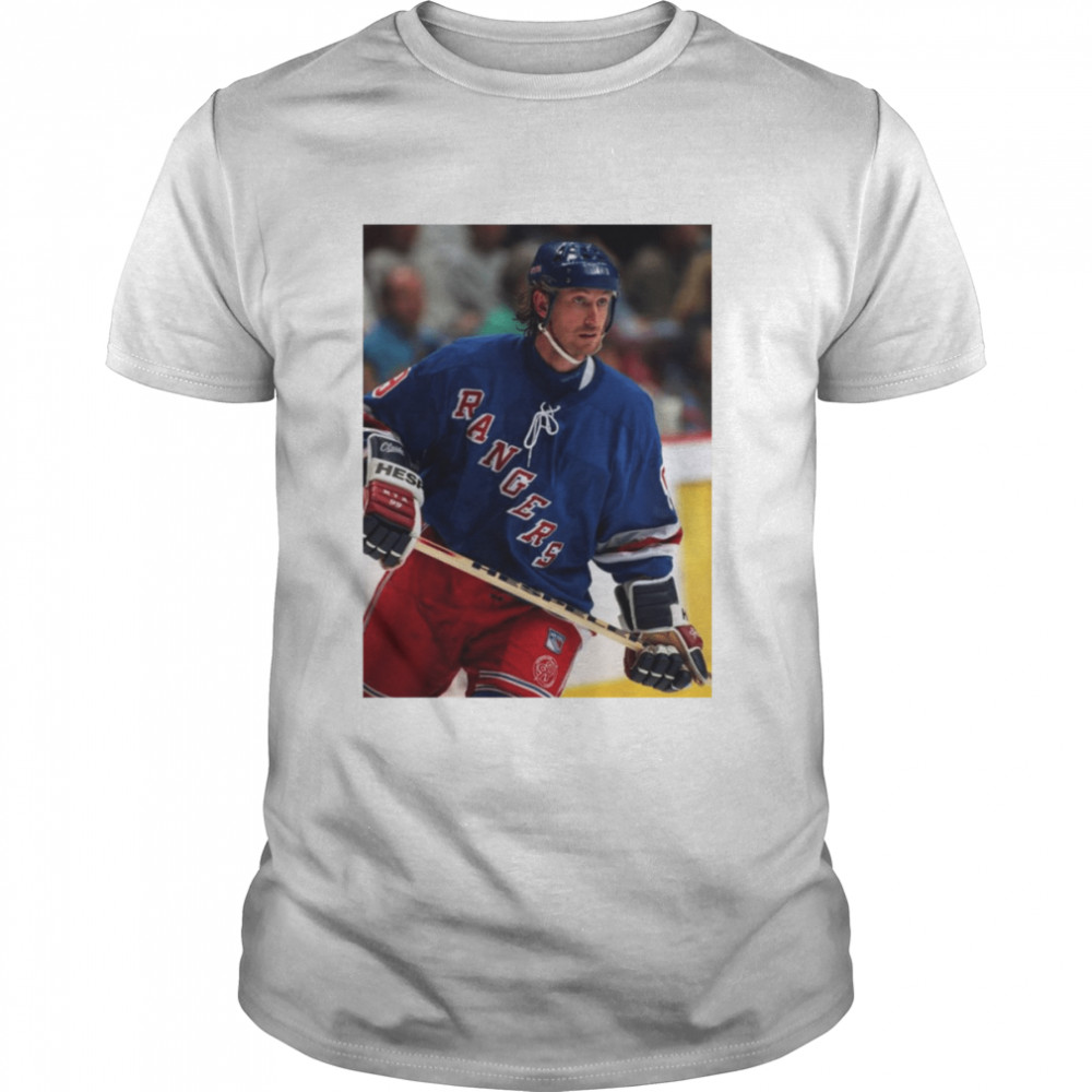 An Old Design Of Ice Hockey Legend Wayne Gretzky shirt