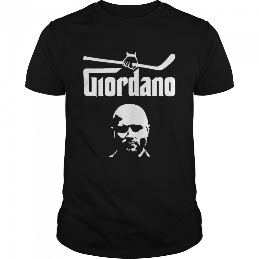 maple Leafs’ Kyle Dubas Wearing The Giordano shirt