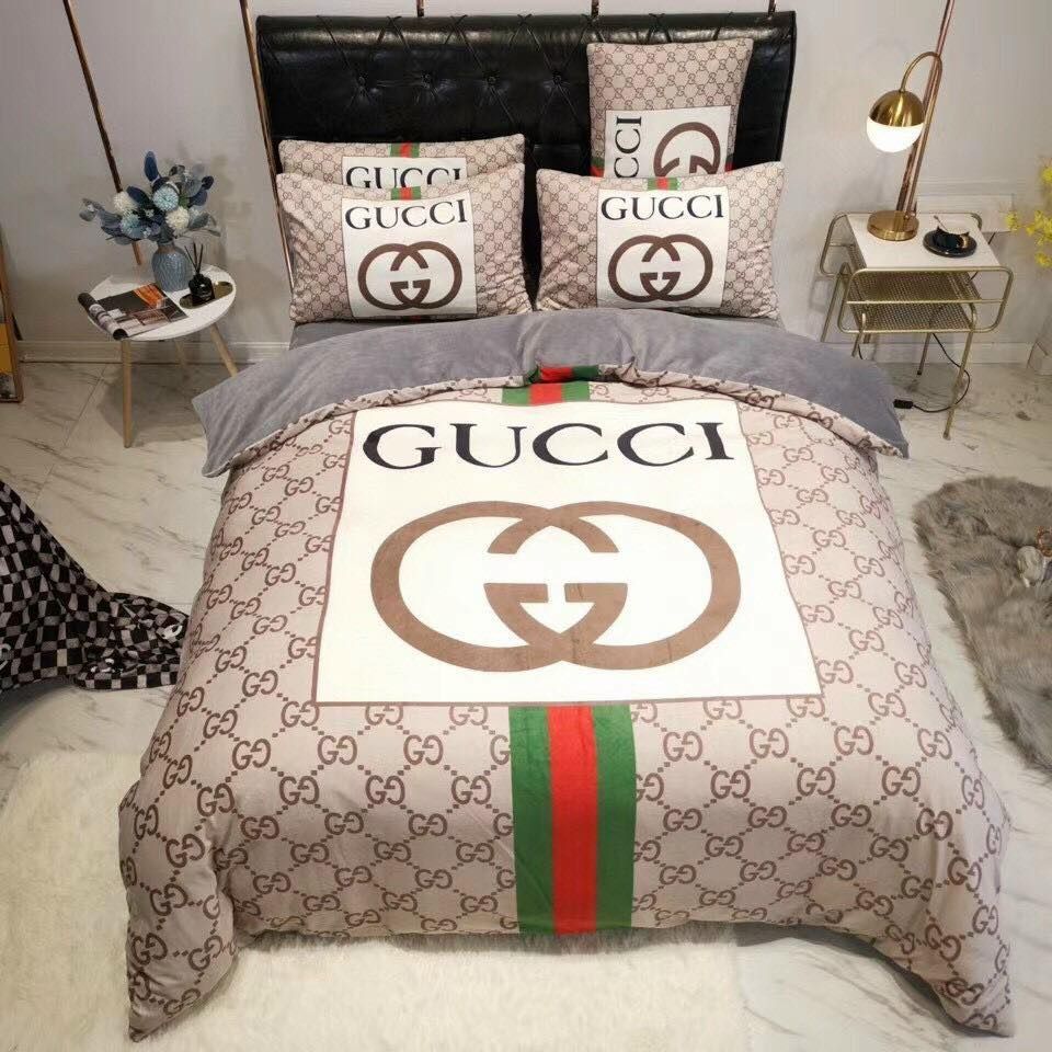 GC Beige Luxury Brand High-End Bedding Set Home Decor HT