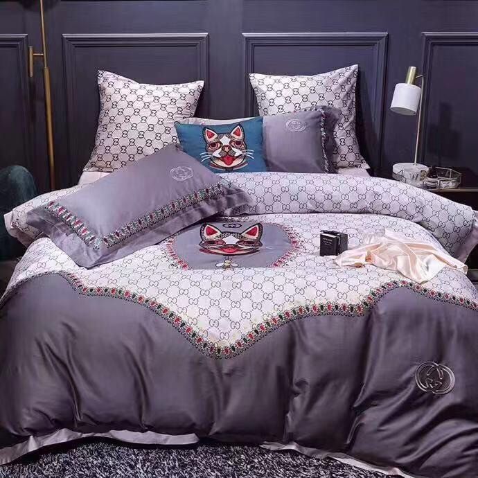 GC Cat Luxury Brand High-End Bedding Set Home Decor HT