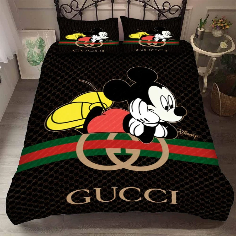 GC Mickey Mouse Luxury Brand High-End Bedding Set Disney Gifts Home Decor HT Mia 023