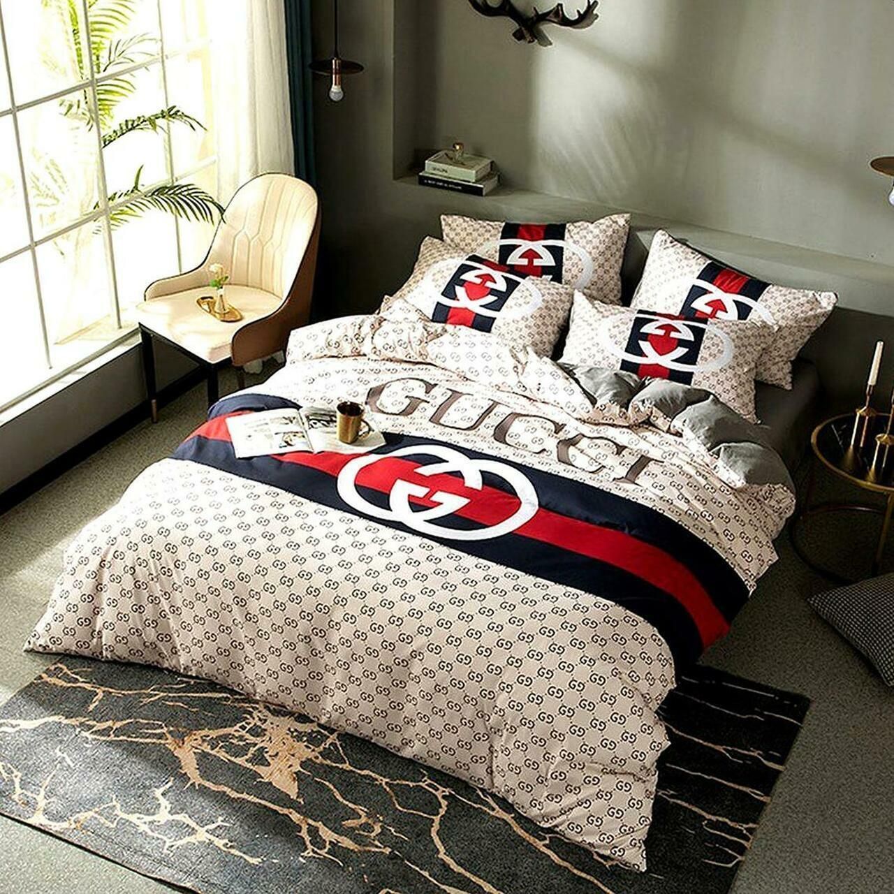 GC Stripe Luxury Brand High-End Bedding Set Home Decor HT Mia05